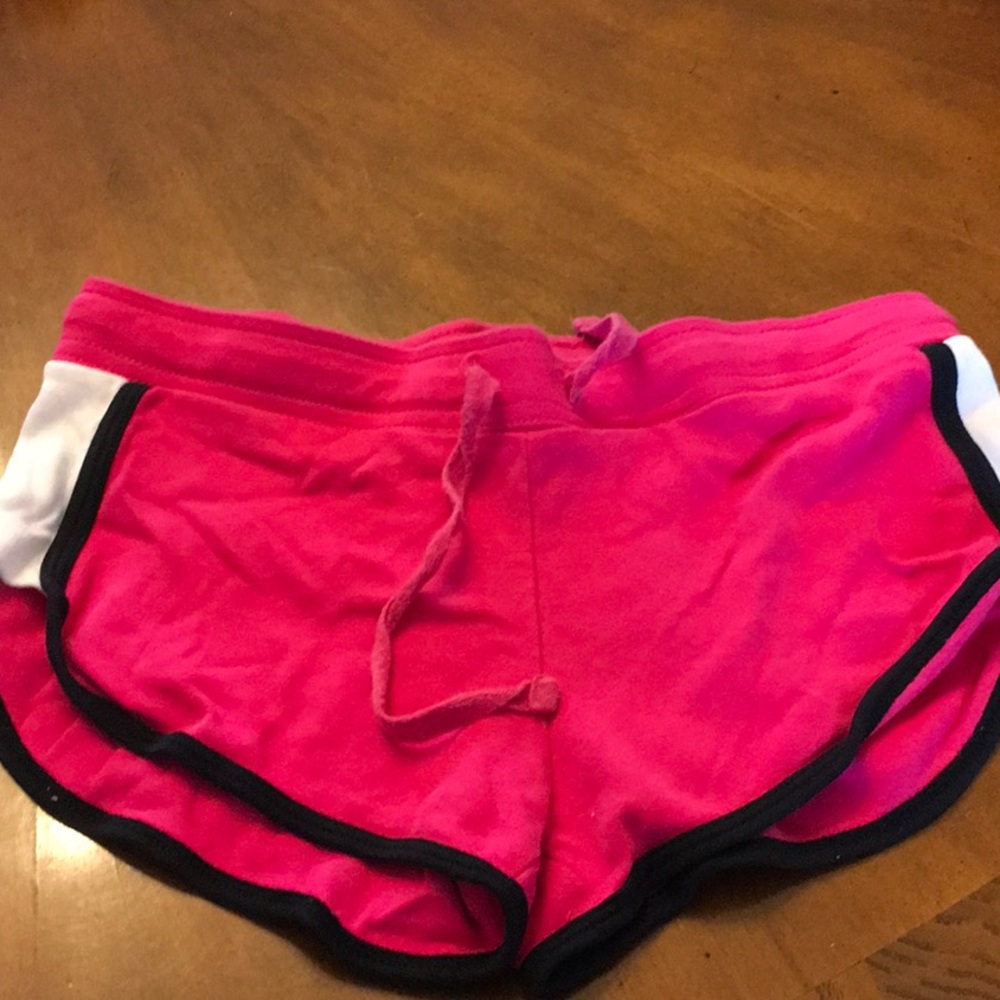 Shorts - Picture 2 of 3
